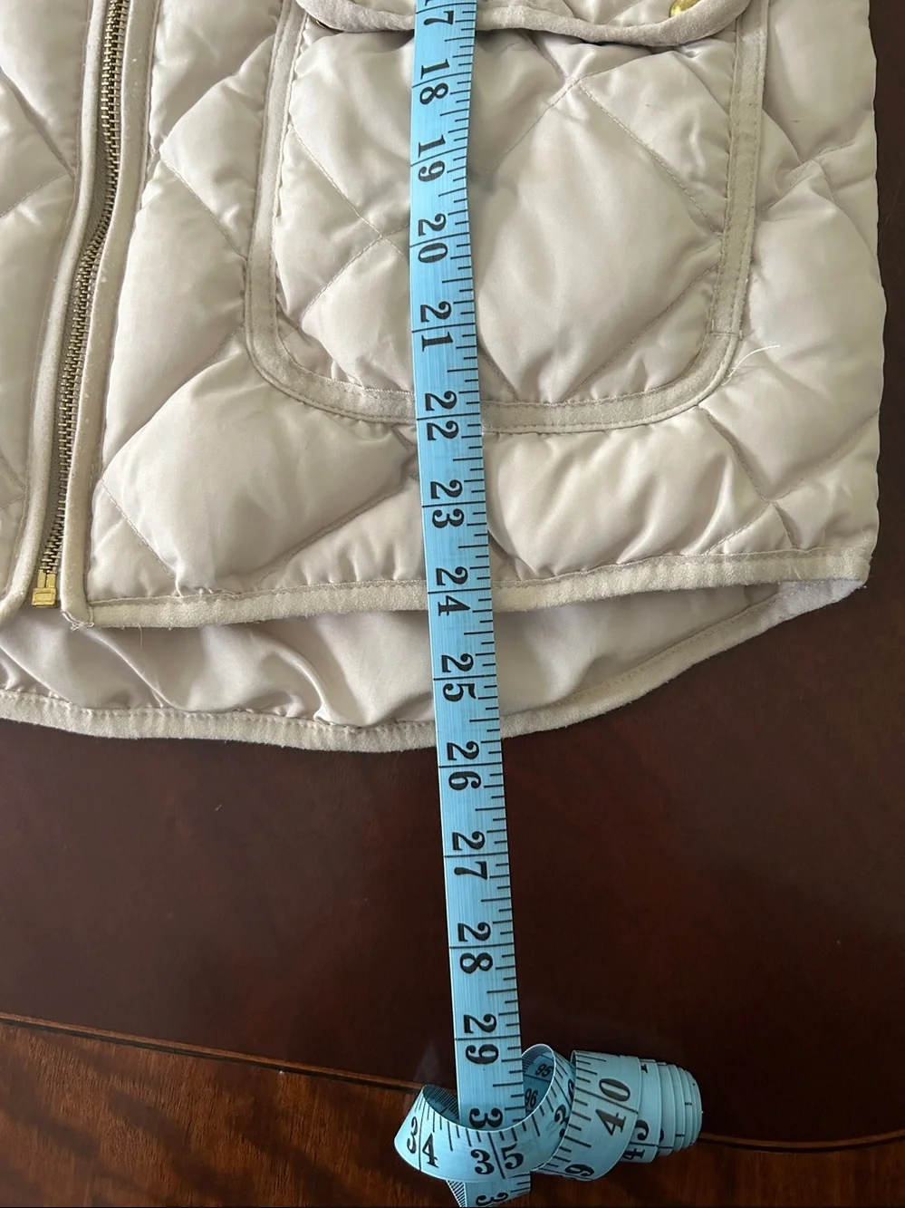 Woolrich ivory quilted outdoor down puffer vest sz M